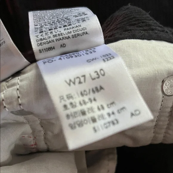 Levi's Women's Black Corduroy Straight Leg Pants - Picture 7 of 7